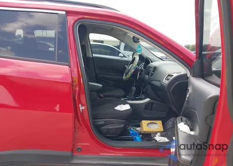 2020 Jeep Compass Sport Fwd из США, поврежденный, VIN 3C4NJCAB9LT250378